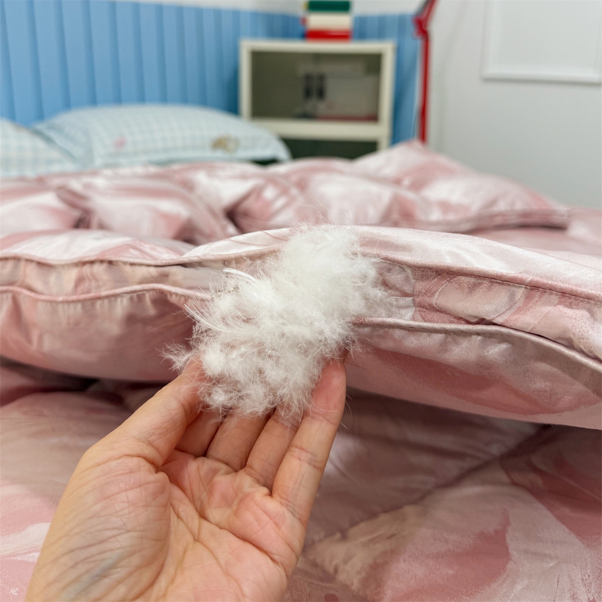 91家纺网 家纺一手货源 找家纺 御眠纺 2025新款高端提花羽绒被鸭绒被贡缎提花单层羽绒被壳 飘颜粉，