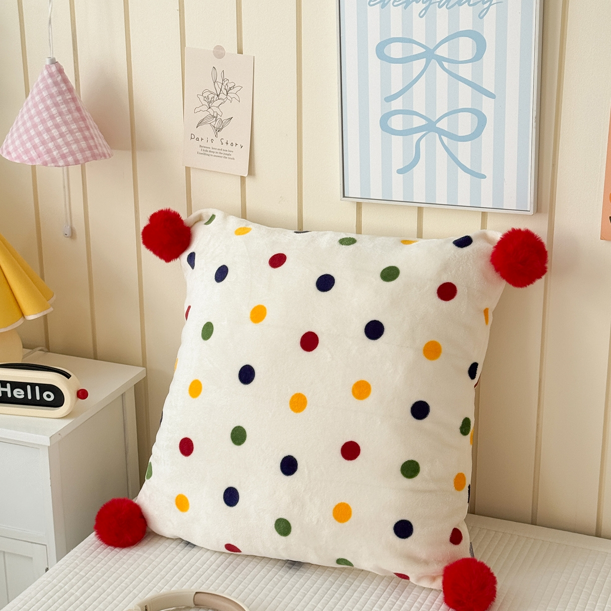 91家纺网 家纺一手货源 找家纺 （总）贝扬思家纺 2025新款牛奶绒可爱毛球长抱枕靠枕系列