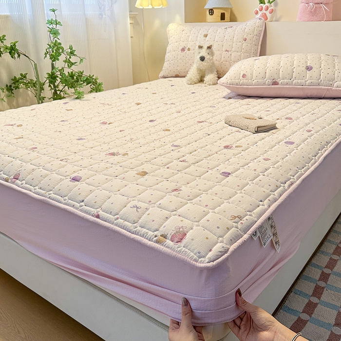 91家纺网 家纺一手货源 找家纺 丝芙妮家居（原乐视家纺） 2025新款A类亲肤云朵棉夹棉保暖床笠 草莓微甜