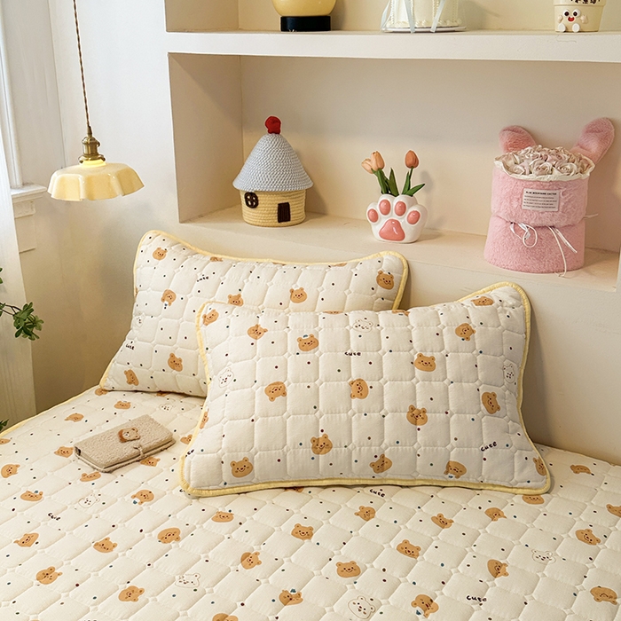 91家纺网 家纺一手货源 找家纺 丝芙妮家居（原乐视家纺） 2025新款A类亲肤云朵棉夹棉保暖床笠 布丁小熊