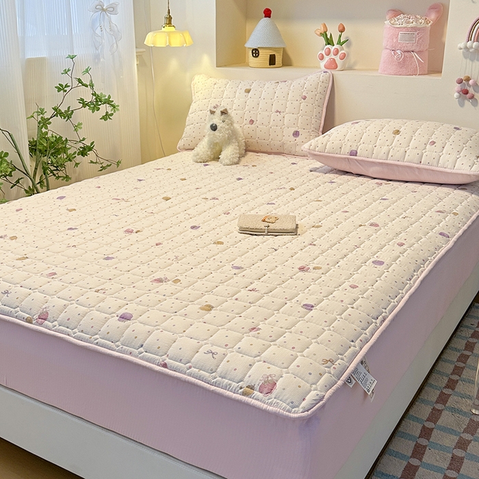 91家纺网 家纺一手货源 找家纺 丝芙妮家居（原乐视家纺） 2025新款A类亲肤云朵棉夹棉保暖床笠 草莓微甜