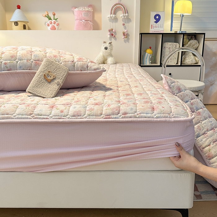 91家纺网 家纺一手货源 找家纺 丝芙妮家居（原乐视家纺） 2025新款A类亲肤云朵棉夹棉保暖床笠 海棠花眠