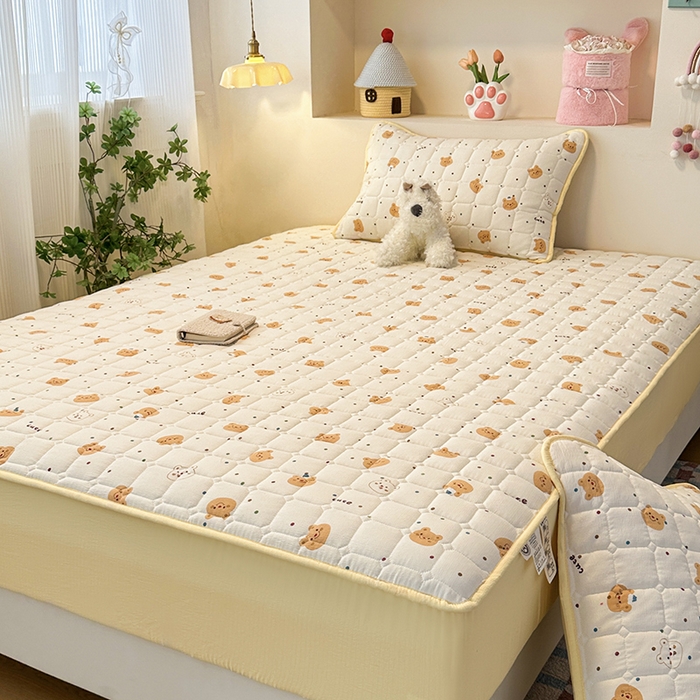 91家纺网 家纺一手货源 找家纺 丝芙妮家居（原乐视家纺） 2025新款A类亲肤云朵棉夹棉保暖床笠 布丁小熊