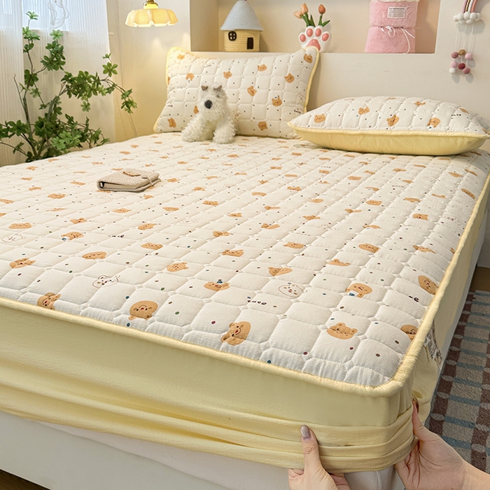 91家纺网 家纺一手货源 找家纺 丝芙妮家居（原乐视家纺） 2025新款A类亲肤云朵棉夹棉保暖床笠 布丁小熊