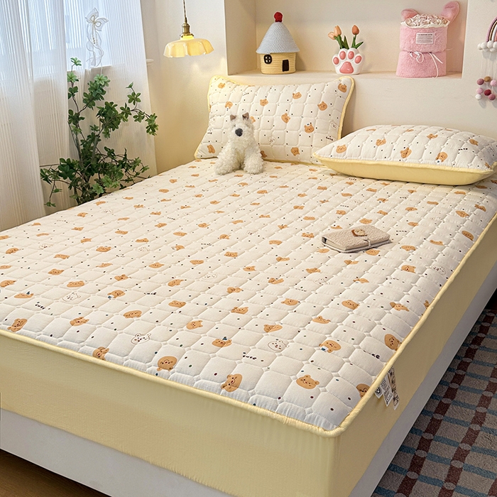 91家纺网 家纺一手货源 找家纺 丝芙妮家居（原乐视家纺） 2025新款A类亲肤云朵棉夹棉保暖床笠 布丁小熊