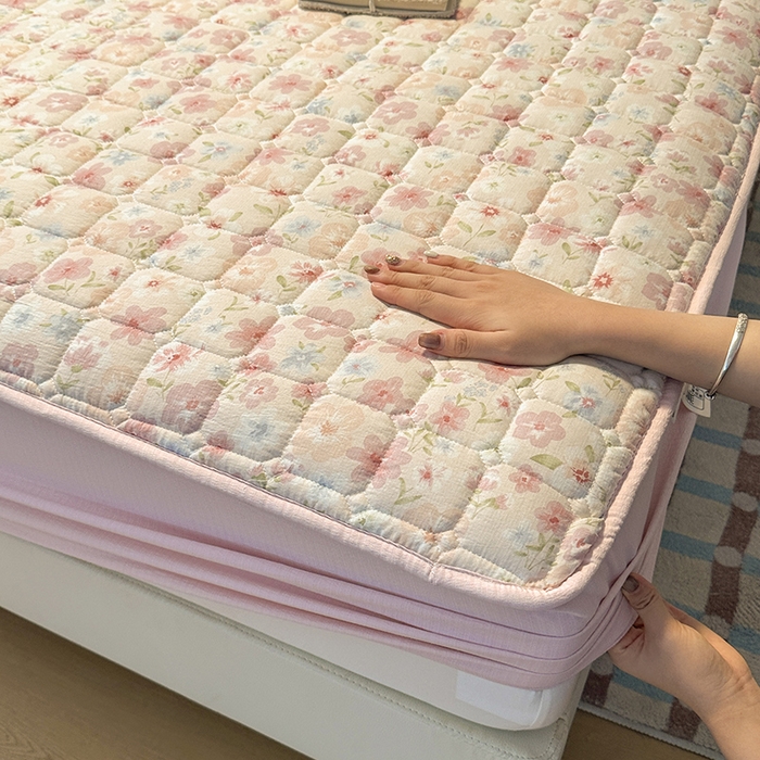 91家纺网 家纺一手货源 找家纺 丝芙妮家居（原乐视家纺） 2025新款A类亲肤云朵棉夹棉保暖床笠 海棠花眠