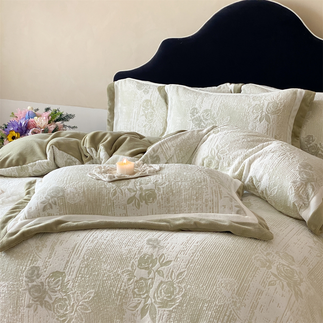 91家纺网 家纺一手货源 找家纺 （总）馨蕊 2025新款意大利进口雕花绒拼角工艺秋冬轻奢煦暖绒系列-绒初雪 会员-10【券后控价268/288】