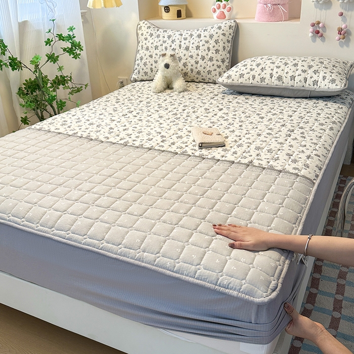 91家纺网 家纺一手货源 找家纺 丝芙妮家居（原乐视家纺） 2025新款A类亲肤云朵棉夹棉保暖床笠 墨色花园