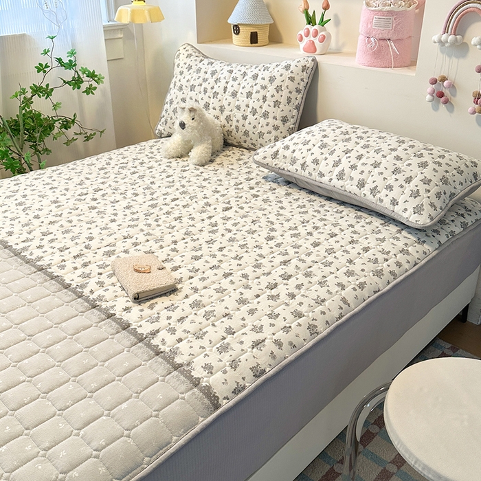 91家纺网 家纺一手货源 找家纺 丝芙妮家居（原乐视家纺） 2025新款A类亲肤云朵棉夹棉保暖床笠 墨色花园