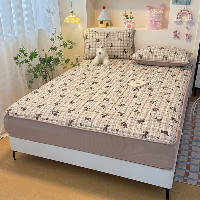 91家纺网 家纺一手货源 找家纺 丝芙妮家居（原乐视家纺） 2025新款A类亲肤云朵棉夹棉保暖床笠 晚安小狗