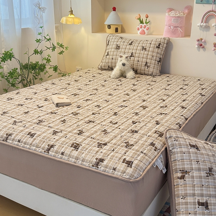 91家纺网 家纺一手货源 找家纺 丝芙妮家居（原乐视家纺） 2025新款A类亲肤云朵棉夹棉保暖床笠 晚安小狗