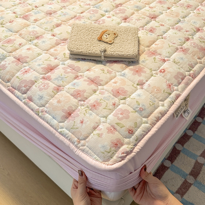 91家纺网 家纺一手货源 找家纺 丝芙妮家居（原乐视家纺） 2025新款A类亲肤云朵棉夹棉保暖床笠 海棠花眠