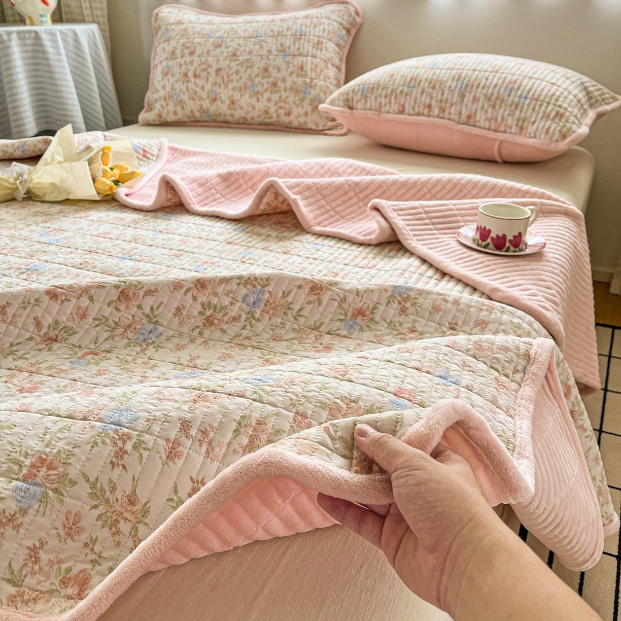 91家纺网 家纺一手货源 找家纺 （总）瑞钰 2025新款A类双层纱印花夹棉床盖