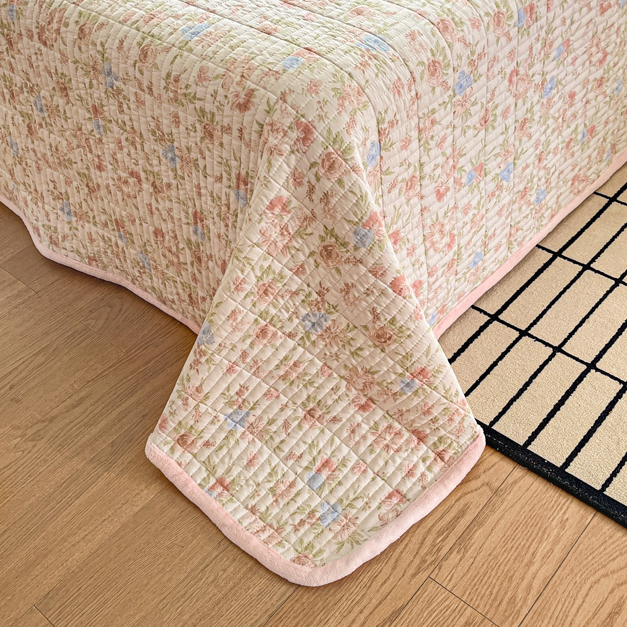 91家纺网 家纺一手货源 找家纺 （总）瑞钰 2025新款A类双层纱印花夹棉床盖