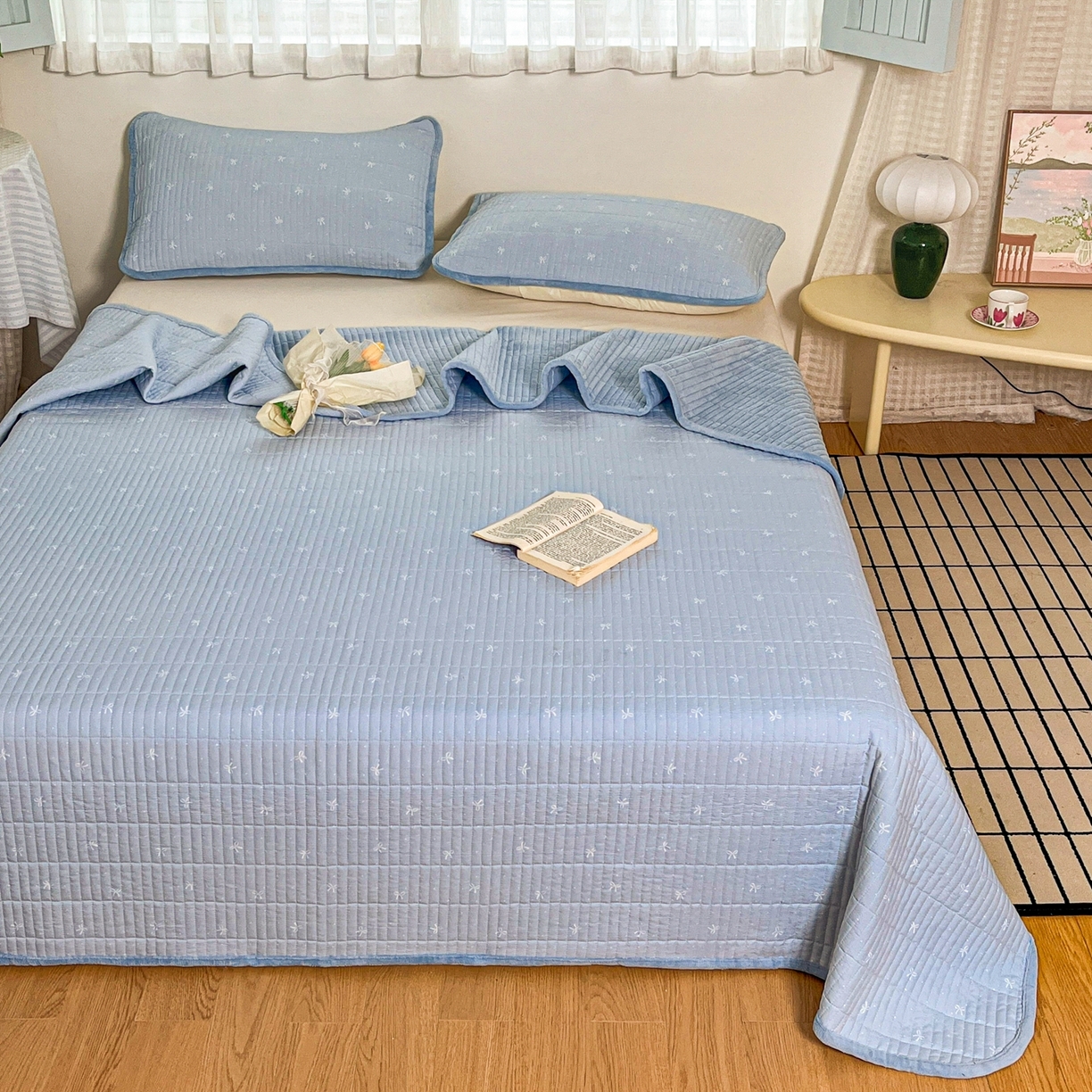 91家纺网 家纺一手货源 找家纺 瑞钰 2025新款A类双层纱印花夹棉床盖 点点蓝