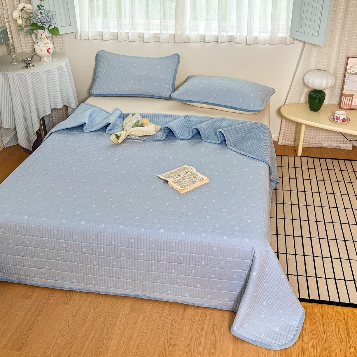 91家纺网 家纺一手货源 找家纺 瑞钰 2025新款A类双层纱印花夹棉床盖 点点蓝