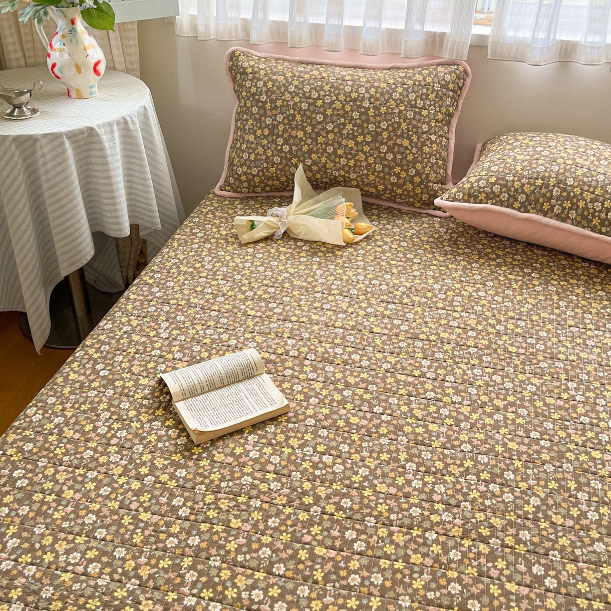 91家纺网 家纺一手货源 找家纺 瑞钰 2025新款A类双层纱印花夹棉床盖 繁花