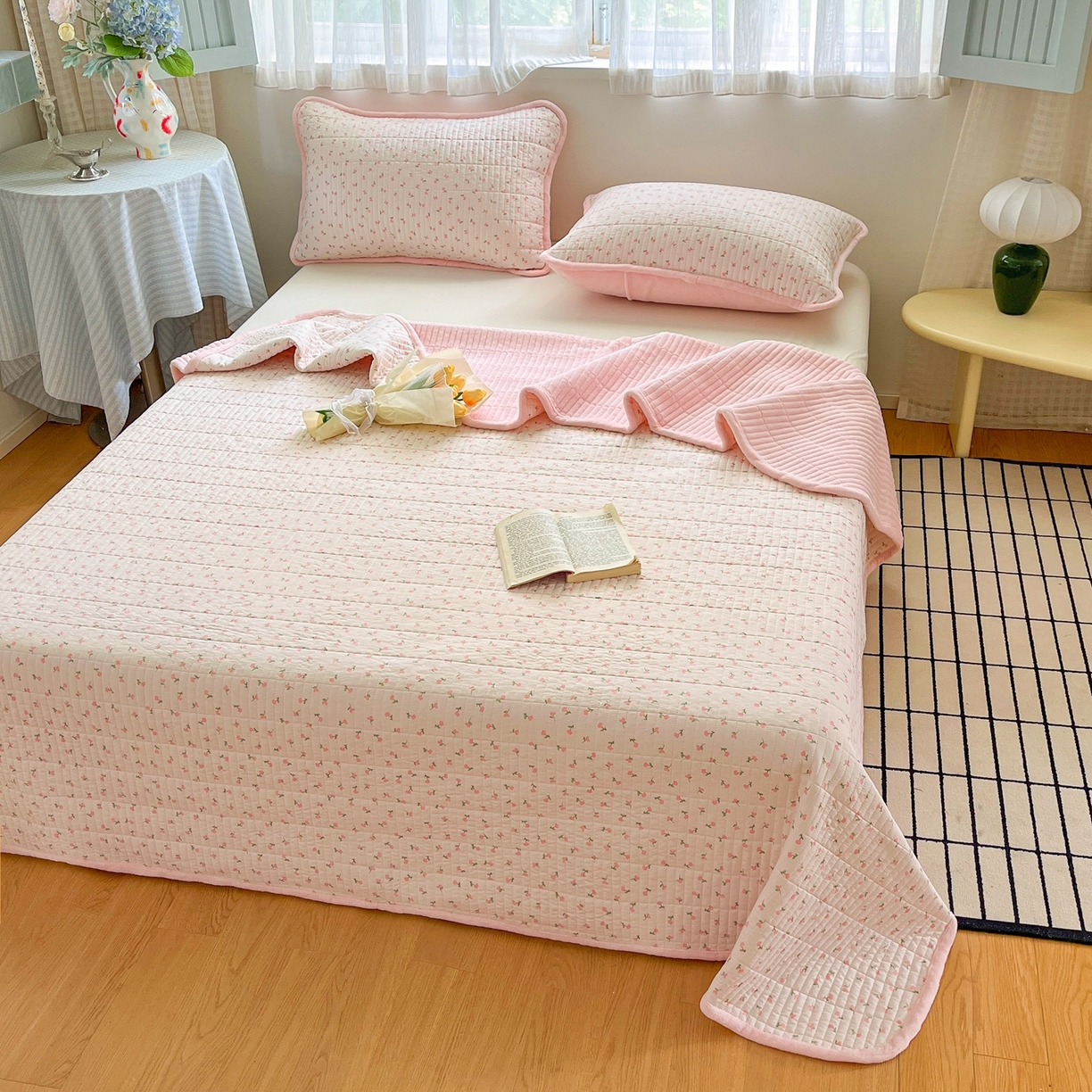 91家纺网 家纺一手货源 找家纺 瑞钰 2025新款A类双层纱印花夹棉床盖 粉玉