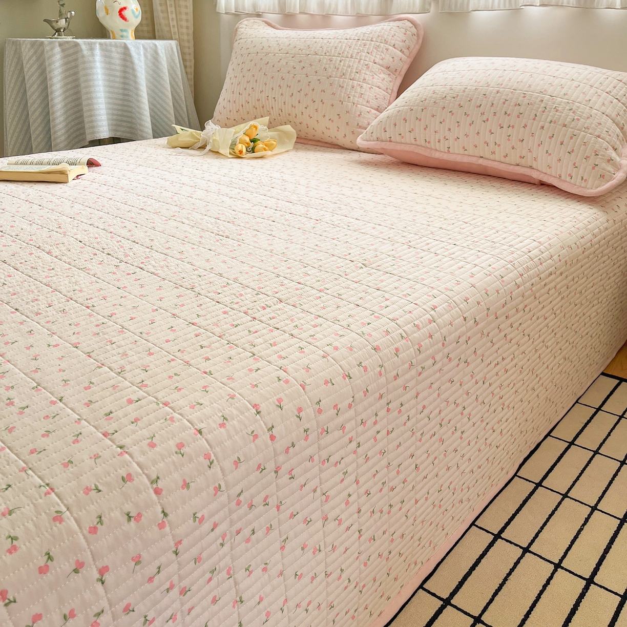 91家纺网 家纺一手货源 找家纺 瑞钰 2025新款A类双层纱印花夹棉床盖 粉玉