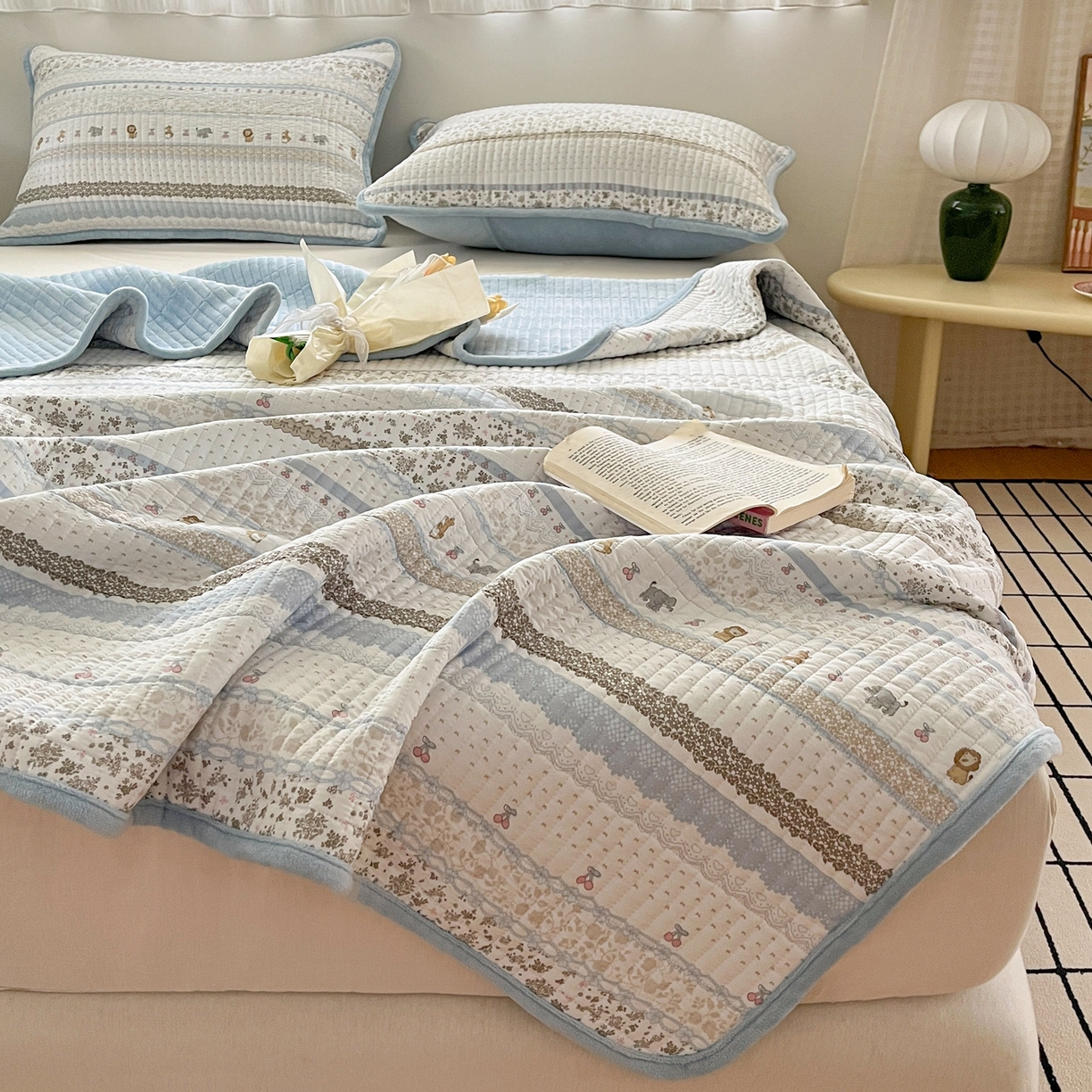 91家纺网 家纺一手货源 找家纺 瑞钰 2025新款A类双层纱印花夹棉床盖 海盐童话