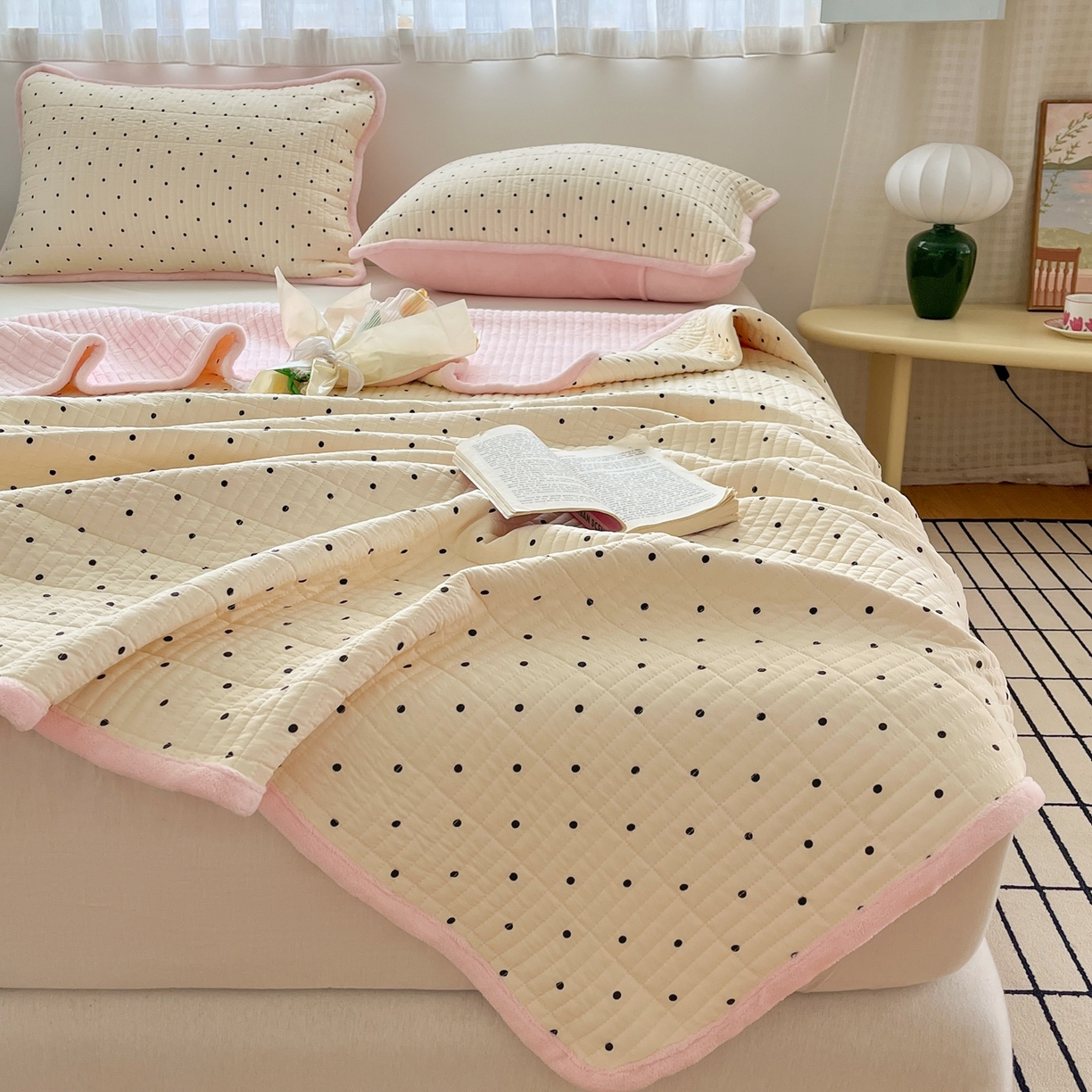 91家纺网 家纺一手货源 找家纺 瑞钰 2025新款A类双层纱印花夹棉床盖 奶球