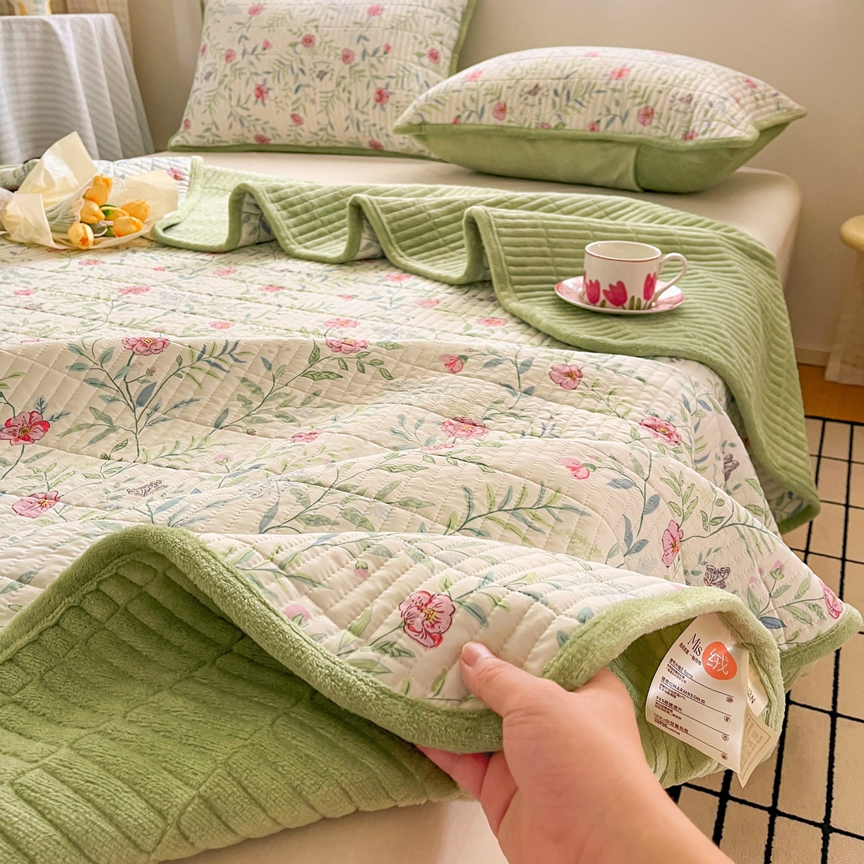 91家纺网 家纺一手货源 找家纺 瑞钰 2025新款A类双层纱印花夹棉床盖 普罗旺斯