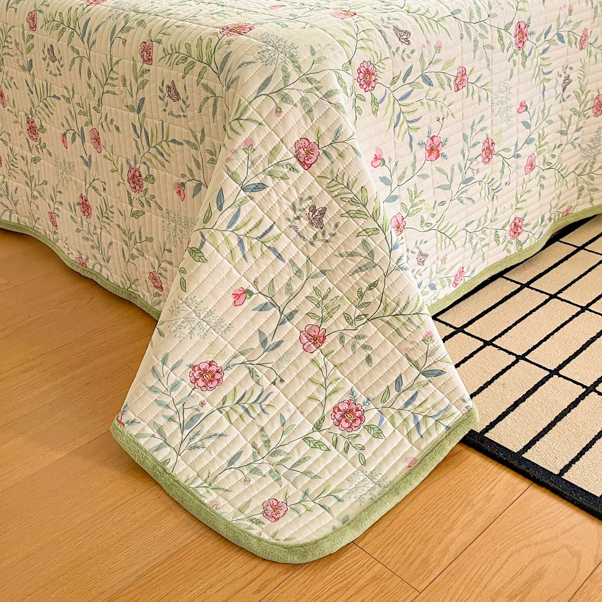 91家纺网 家纺一手货源 找家纺 瑞钰 2025新款A类双层纱印花夹棉床盖 普罗旺斯