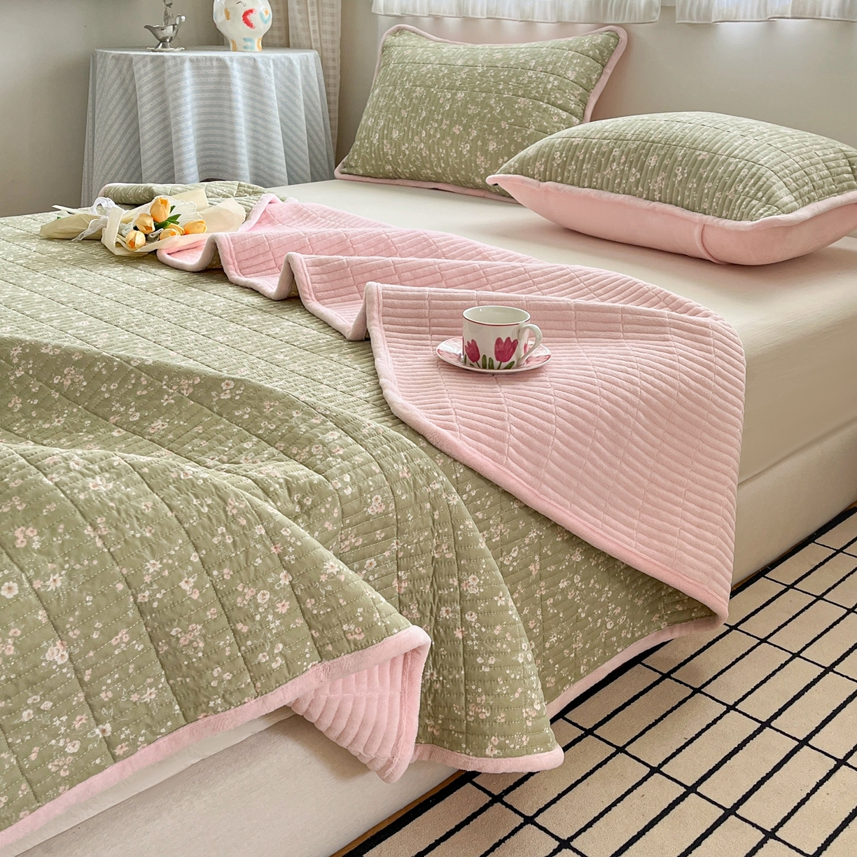 91家纺网 家纺一手货源 找家纺 瑞钰 2025新款A类双层纱印花夹棉床盖 青柠