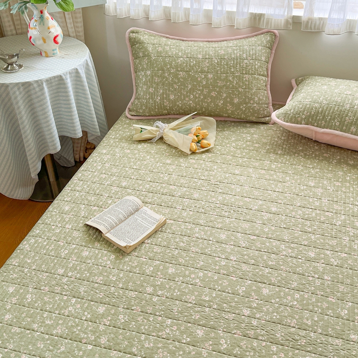 91家纺网 家纺一手货源 找家纺 瑞钰 2025新款A类双层纱印花夹棉床盖 青柠