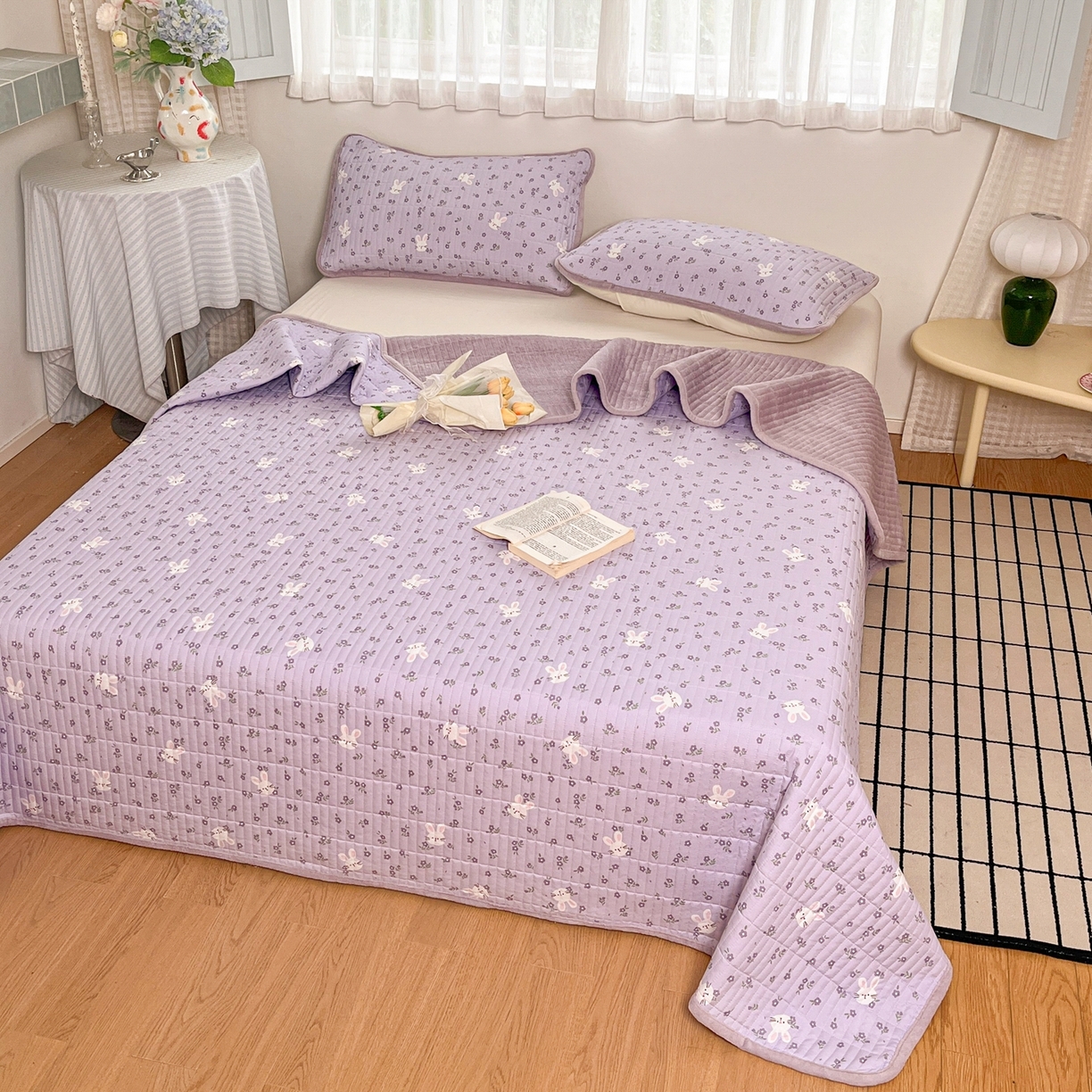 91家纺网 家纺一手货源 找家纺 瑞钰 2025新款A类双层纱印花夹棉床盖 紫小兔