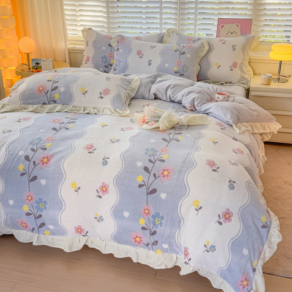 91家纺网 家纺一手货源 找家纺 爱家（原缔乐家纺） 2025新款牛奶雕花绒四件套-美加美 美加美-天空兰