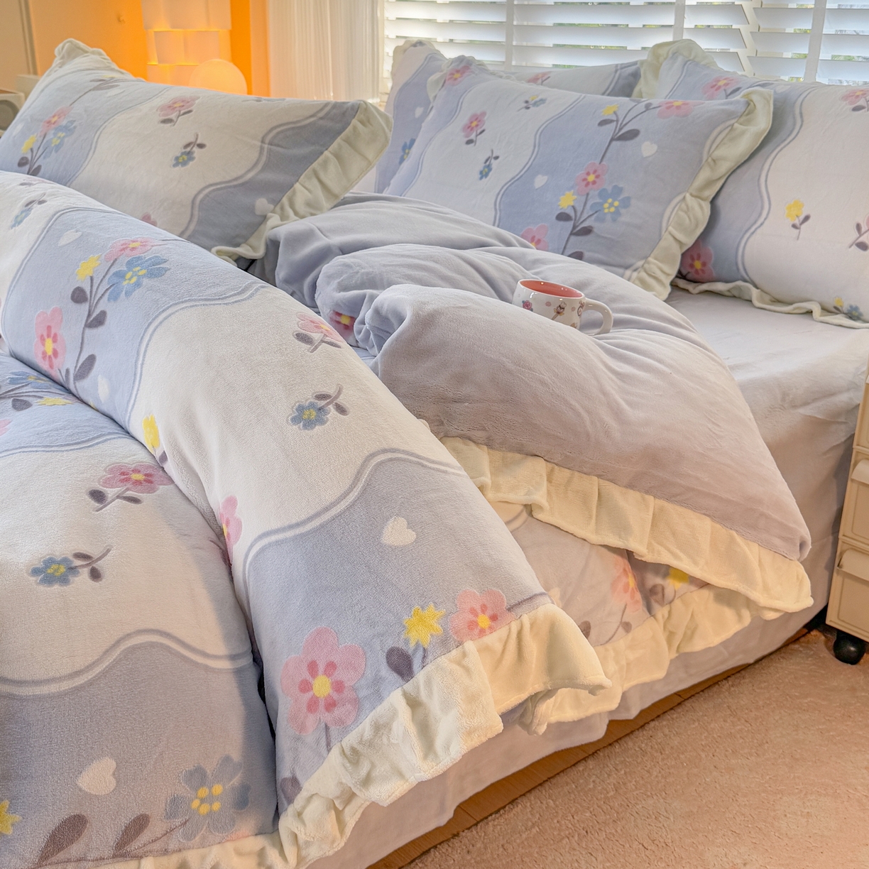 爱家（原缔乐家纺） 2025新款牛奶雕花绒四件套-美加美 美加美-天空兰