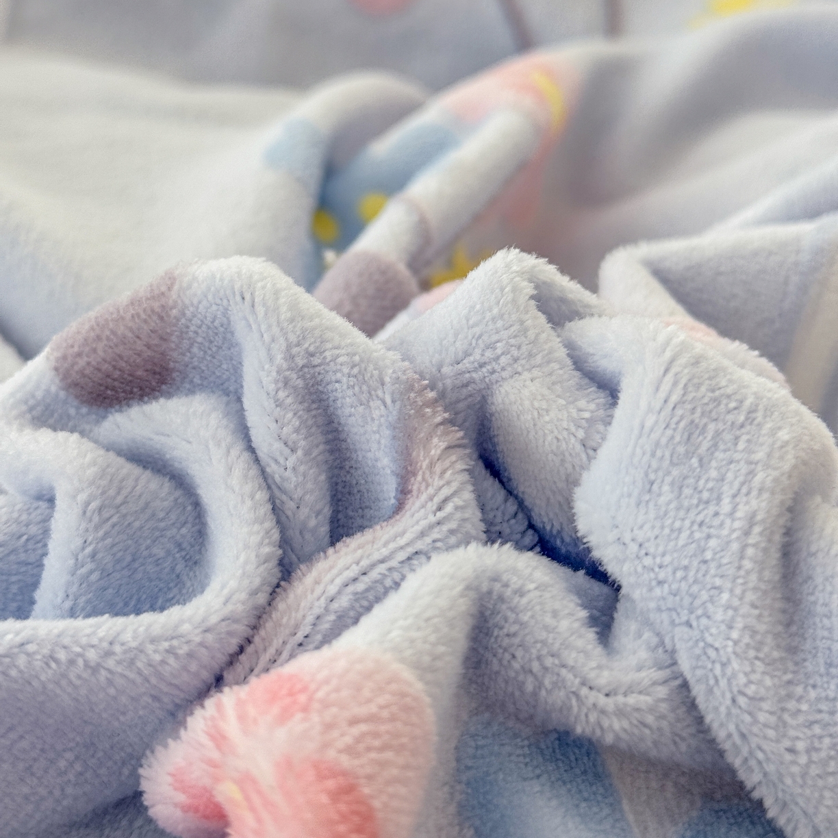 91家纺网 家纺一手货源 找家纺 爱家（原缔乐家纺） 2025新款牛奶雕花绒四件套-美加美 美加美-天空兰