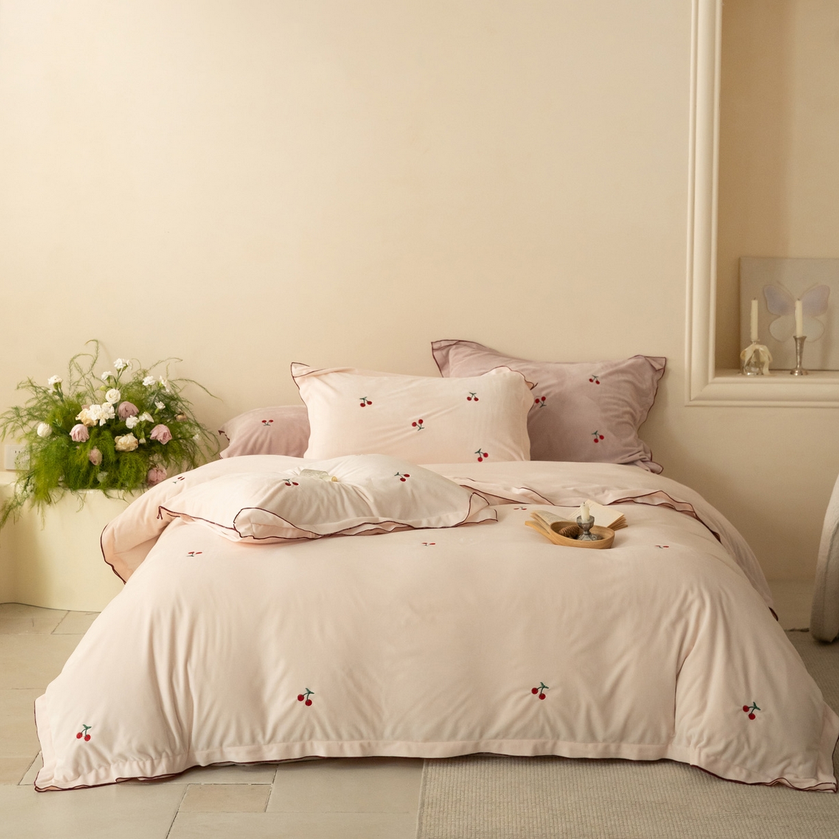 91家纺网 家纺一手货源 找家纺 华超针织 2025新款宝宝绒密拷边刺绣四件套 （会员-20） 初樱粉黛