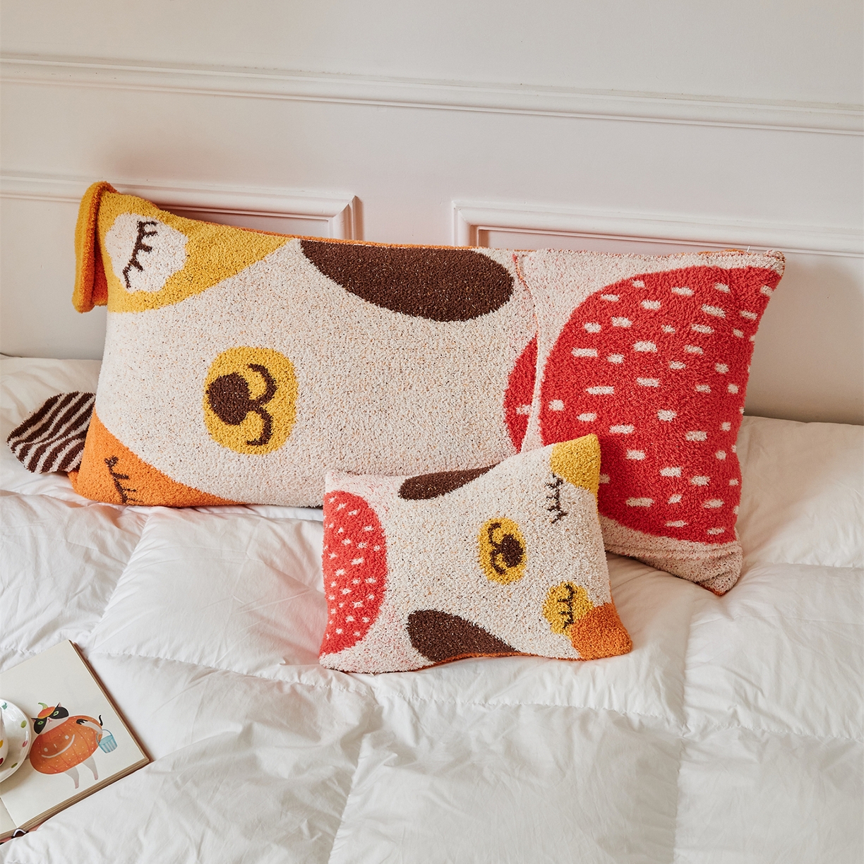 91家纺网 家纺一手货源 找家纺 （总）暖绵绵家纺 2025新款半边绒软糯有趣抱枕含芯-维宁 （最低零售价：小号51元，大号153元）