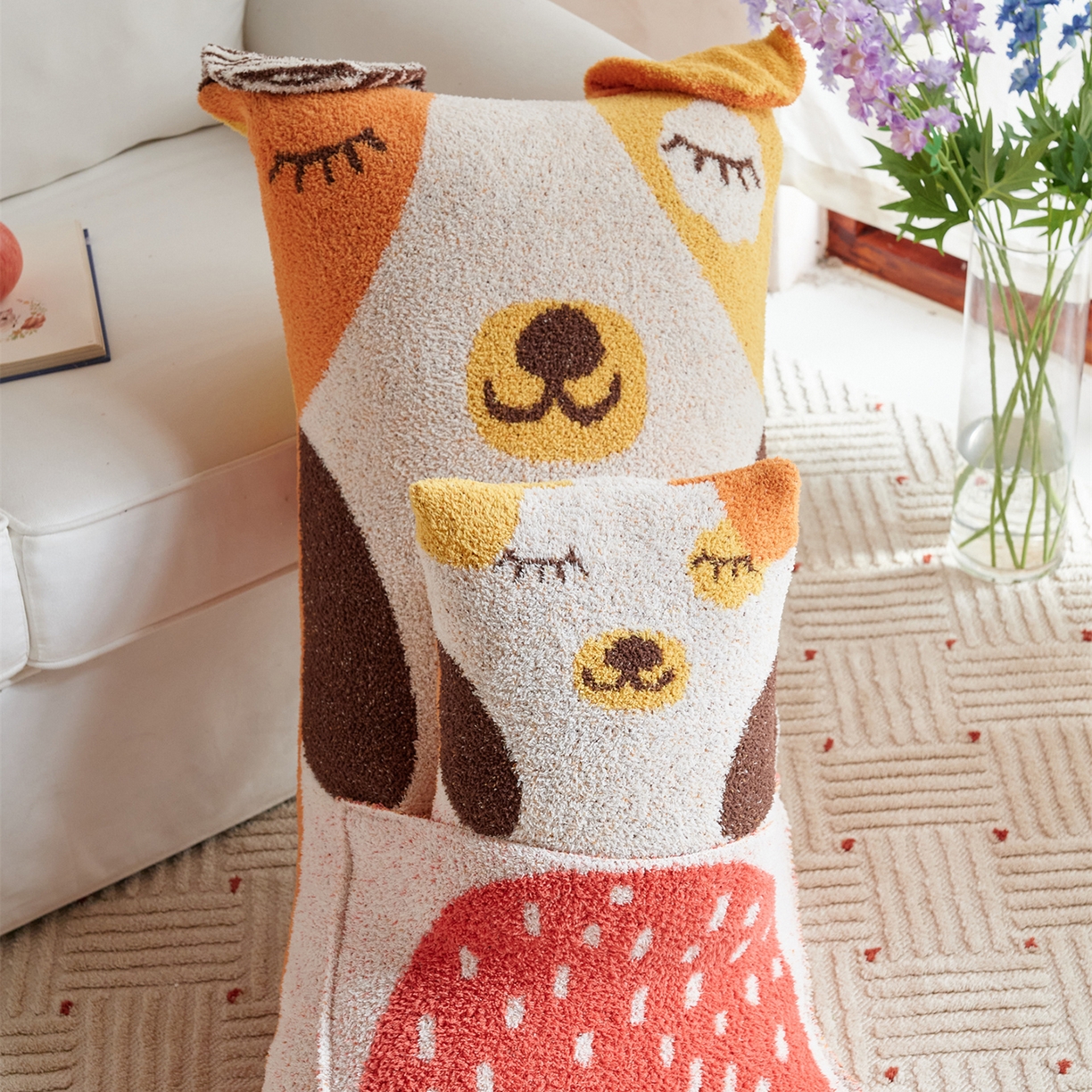 91家纺网 家纺一手货源 找家纺 暖绵绵家纺 2025新款半边绒软糯有趣抱枕含芯-维宁 （最低零售价：小号51元，大号153元） 组合图