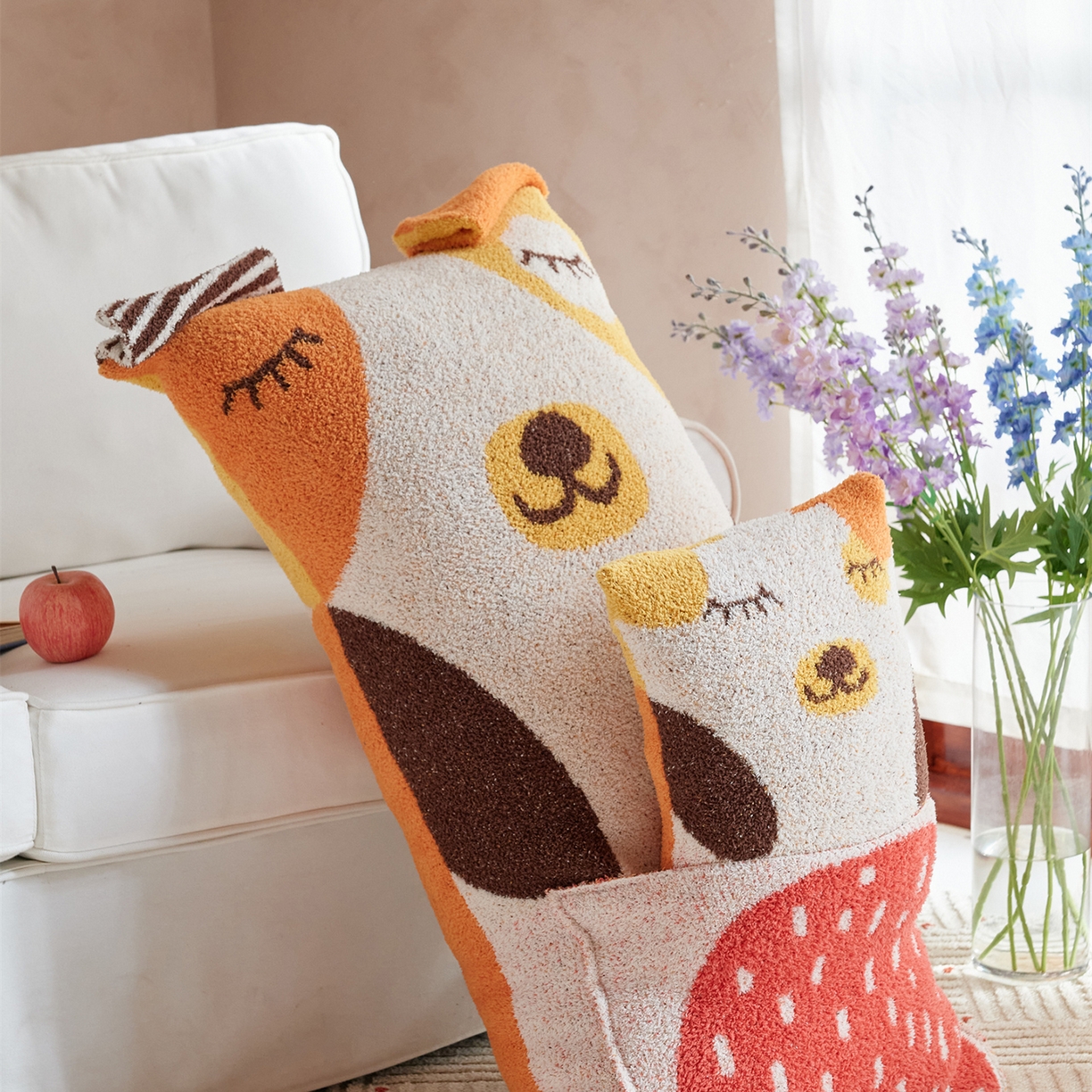 91家纺网 家纺一手货源 找家纺 暖绵绵家纺 2025新款半边绒软糯有趣抱枕含芯-维宁 （最低零售价：小号51元，大号153元） 组合图