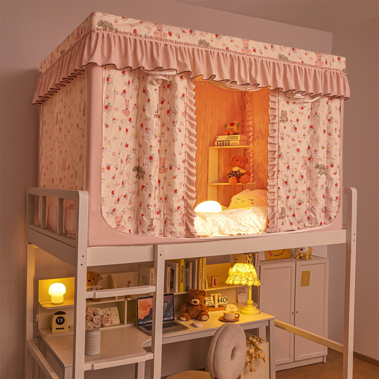 91家纺网 家纺一手货源 找家纺 艾晶美家纺有限公司 2025新款学生宿舍遮光保暖蚊帐夹棉床帘蚊帐大学生宿舍蚊帐 学生夹棉款-玫瑰小熊