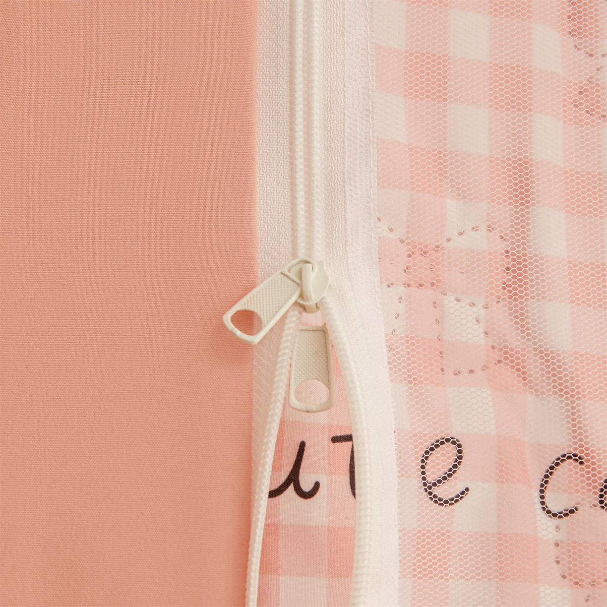 91家纺网 家纺一手货源 找家纺 艾晶美家纺有限公司 2025新款学生宿舍遮光保暖蚊帐夹棉床帘蚊帐大学生宿舍蚊帐 学生夹棉款-kmi瞄粉玉