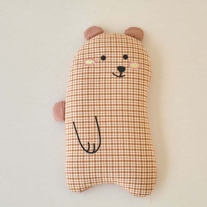 91家纺网 家纺一手货源 找家纺 （总）明星枕业 2025新款ins可爱小懒熊卡通枕刺绣全棉儿童荞麦枕宝宝幼儿园午睡枕可拆洗