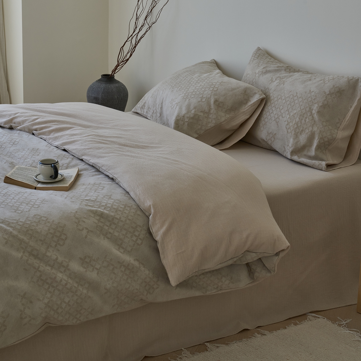 91家纺网 家纺一手货源 找家纺 云上 2025新款全棉新疆长绒棉色织大提花床品四件套-星辰系列（控价：券后活动后不低于348元） 星辰-米