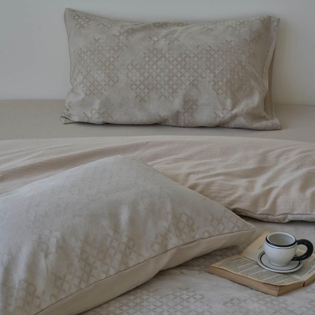 91家纺网 家纺一手货源 找家纺 云上 2025新款全棉新疆长绒棉色织大提花床品四件套-星辰系列（控价：券后活动后不低于348元） 星辰-米