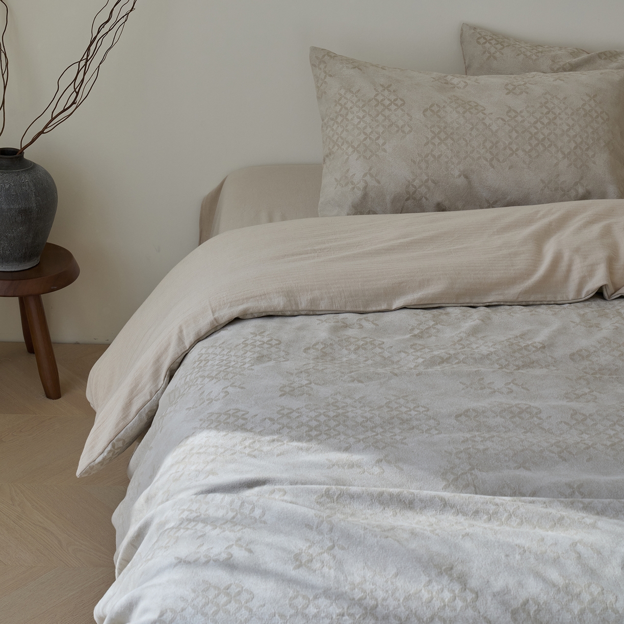 91家纺网 家纺一手货源 找家纺 云上 2025新款全棉新疆长绒棉色织大提花床品四件套-星辰系列（控价：券后活动后不低于348元） 星辰-米