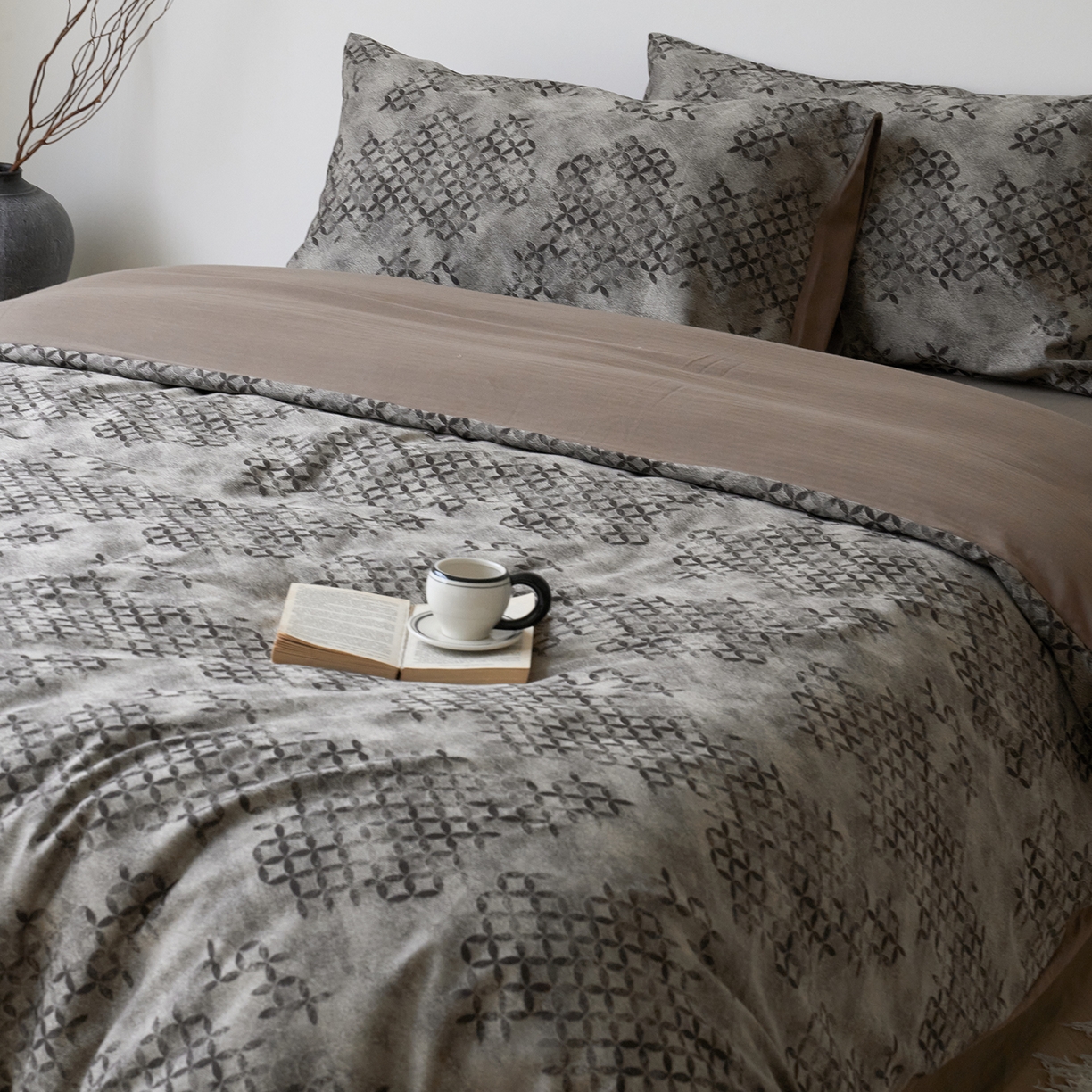 91家纺网 家纺一手货源 找家纺 云上 2025新款全棉新疆长绒棉色织大提花床品四件套-星辰系列（控价：券后活动后不低于348元） 星辰-金