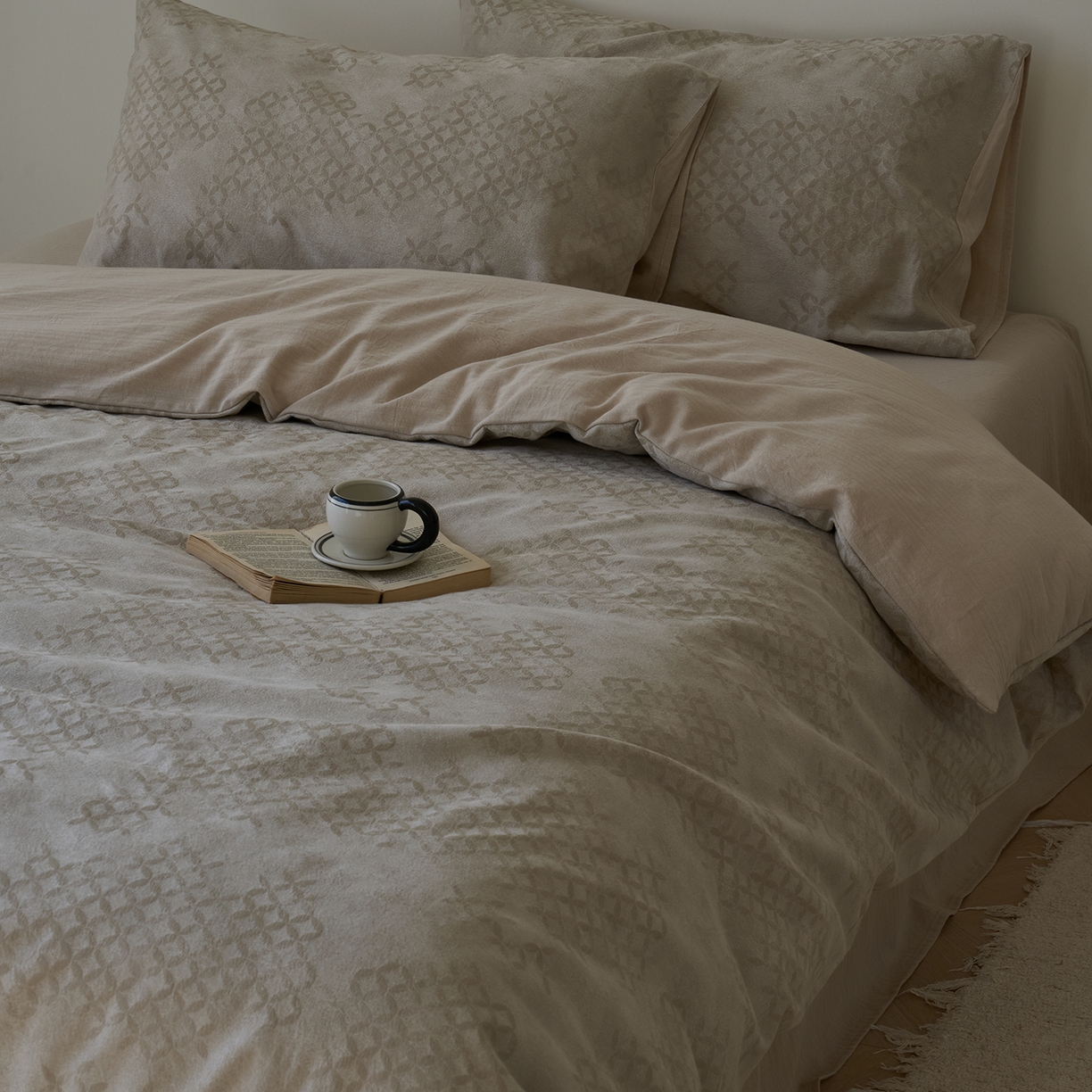 91家纺网 家纺一手货源 找家纺 云上 2025新款全棉新疆长绒棉色织大提花床品四件套-星辰系列（控价：券后活动后不低于348元） 星辰-米