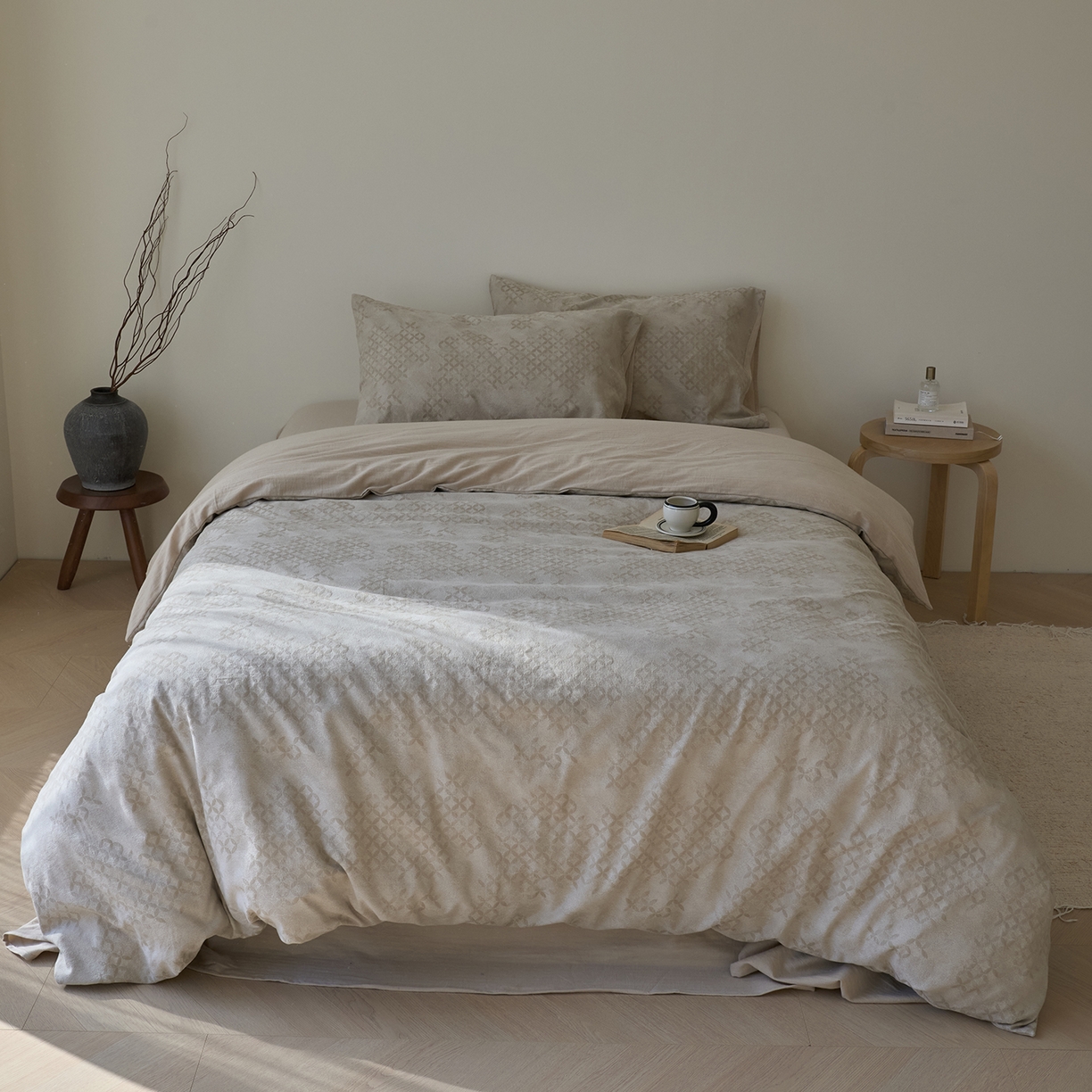 91家纺网 家纺一手货源 找家纺 云上 2025新款全棉新疆长绒棉色织大提花床品四件套-星辰系列（控价：券后活动后不低于348元） 星辰-米