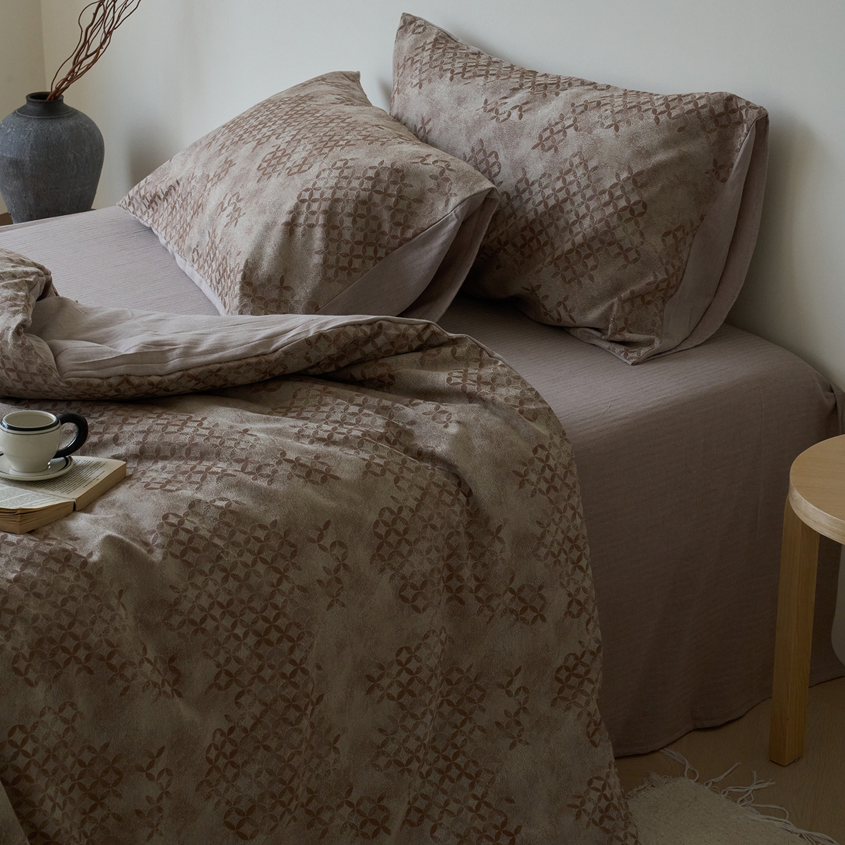 91家纺网 家纺一手货源 找家纺 云上 2025新款全棉新疆长绒棉色织大提花床品四件套-星辰系列（控价：券后活动后不低于348元） 星辰-咖