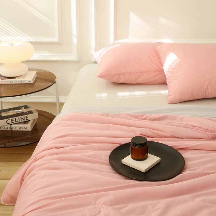 91家纺网 家纺一手货源 找家纺 （总）缦绣阁 2025春夏新款纯色双拼凉感丝夏被冰淇淋夏被夏凉被空调被被子被芯跨境外贸爆款