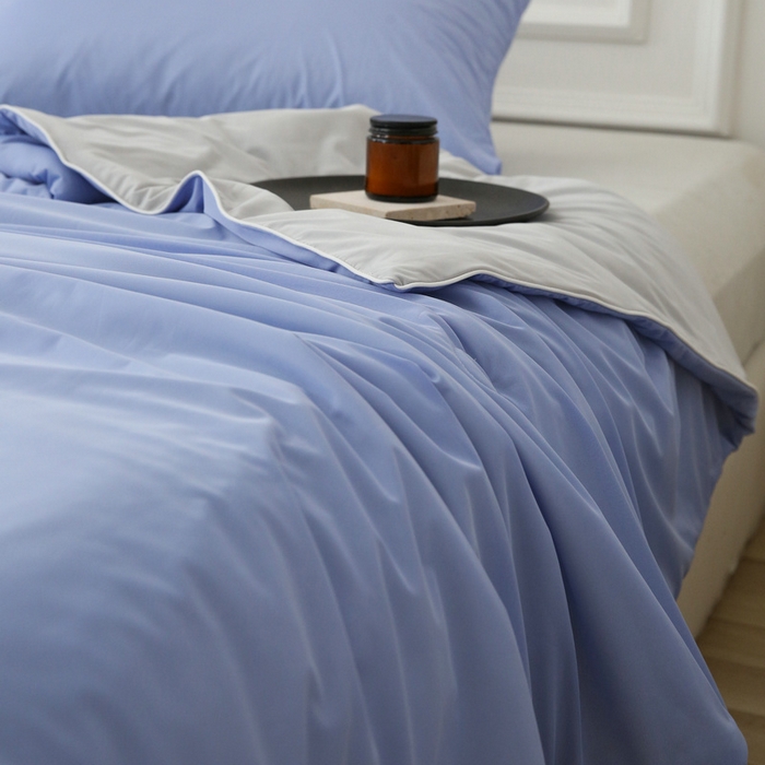 91家纺网 家纺一手货源 找家纺 缦绣阁 2025春夏新款纯色双拼凉感丝夏被冰淇淋夏被夏凉被空调被被子被芯跨境外贸爆款 蓝紫-浅灰