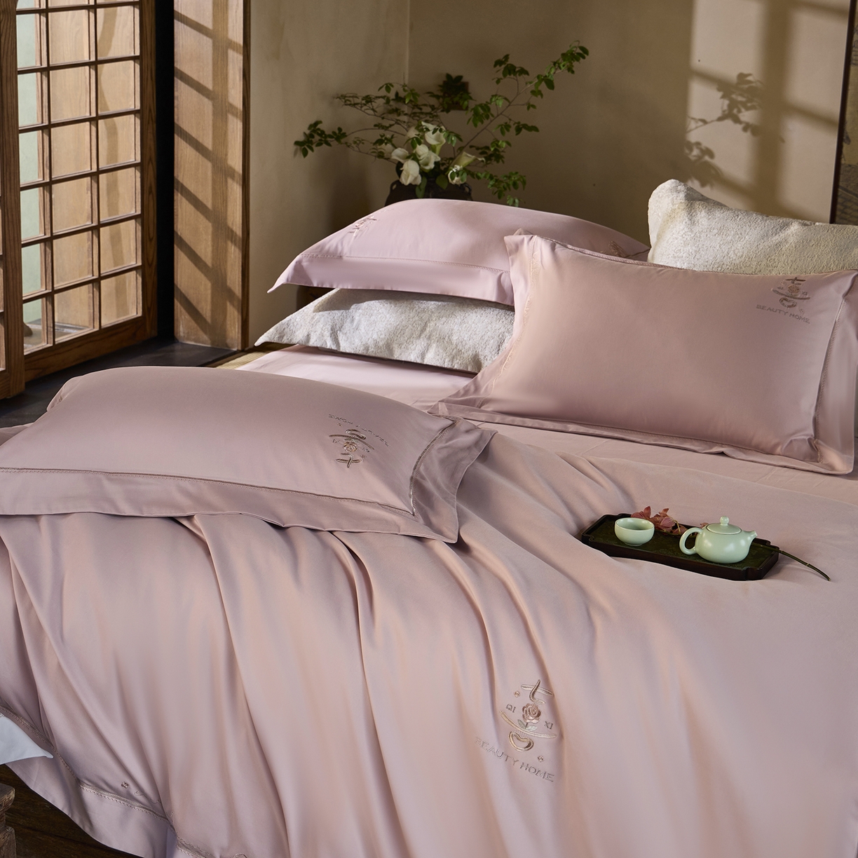 91家纺网 家纺一手货源 找家纺 玖玖爱家纺 2025秋冬限定软酪婴肤棉四件套-遇见七喜 遇见七喜-迷雾紫